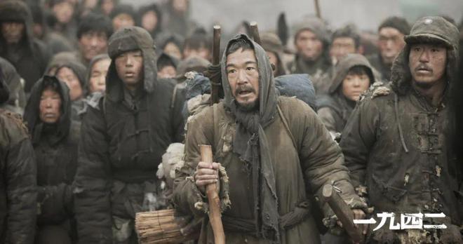 从5.6飙到8.1分，十年前的冯小刚是敢拍的！(图17)