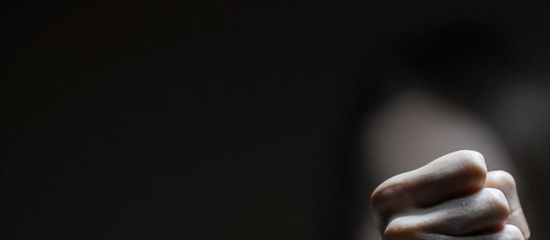百万粉丝网红被当众造黄谣,她在众目睽睽下完成了一次完美反杀!(图1) 百万粉丝网红被当众造黄谣,她在众目睽睽下完成了一次完美反杀!(图1)