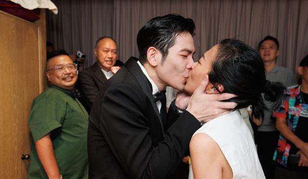 萧敬腾未婚妻突晒「萧宝宝」萌照!16天前才爆怀孕 网涌入狂祝福(图1) 萧敬腾未婚妻突晒「萧宝宝」萌照!16天前才爆怀孕 网涌入狂祝福(图1)