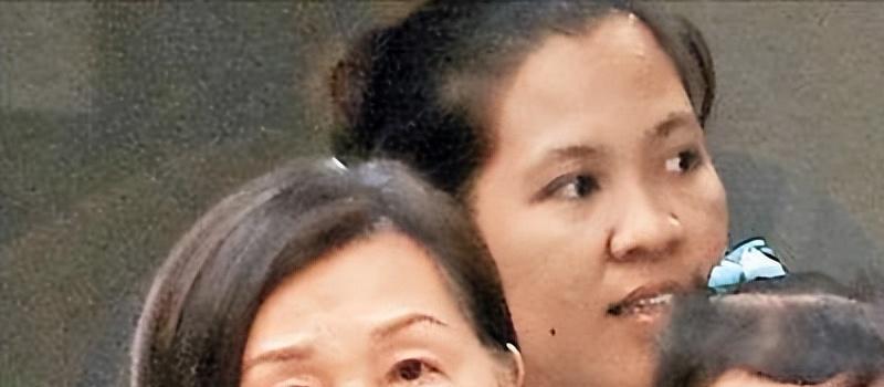刘恺威携女儿游加拿大!9岁小糯米惊艳似杨幂,穿百元鞋长腿吸睛(图12) 刘恺威携女儿游加拿大!9岁小糯米惊艳似杨幂,穿百元鞋长腿吸睛(图12)