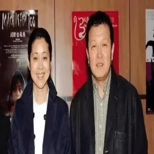 导演杨亚洲：离婚后娶倪萍，偏爱继子，亲生儿子为何不嫉妒？